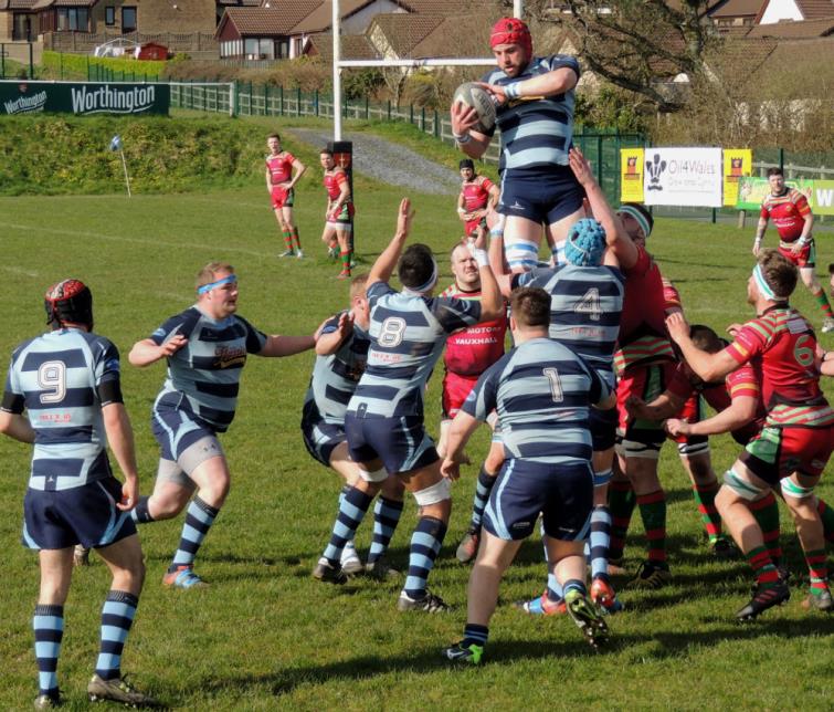 Alex Jenkins takes lineout ball Alex Jenkins takes lineout ball
